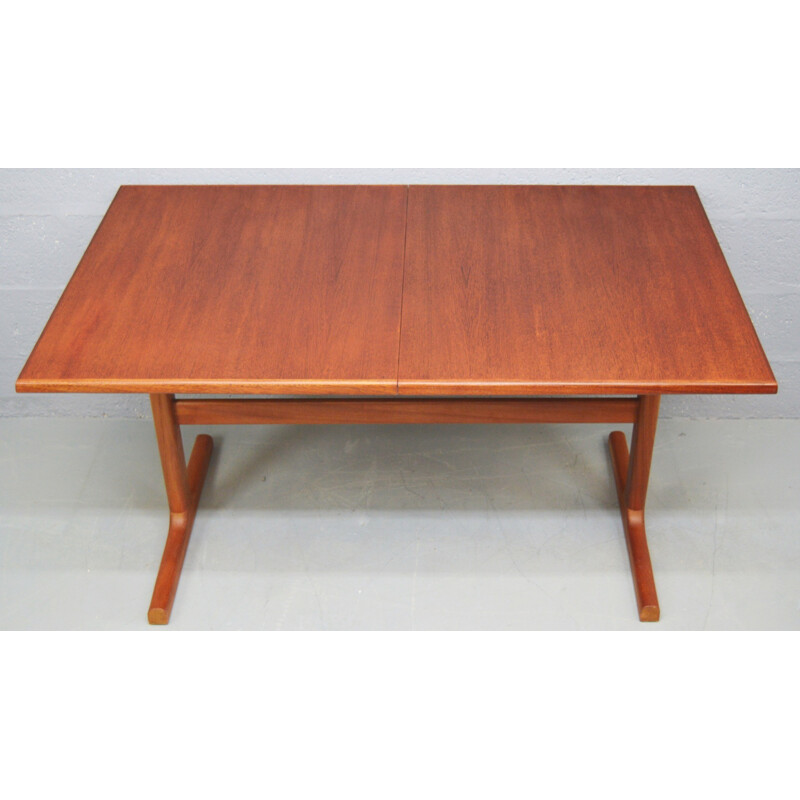 Mid-Century solid teak extendable dining table by McIntosh - 1960s