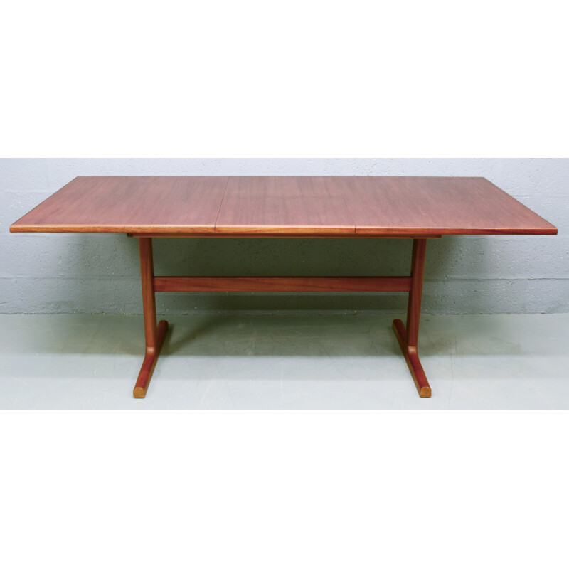 Mid-Century solid teak extendable dining table by McIntosh - 1960s