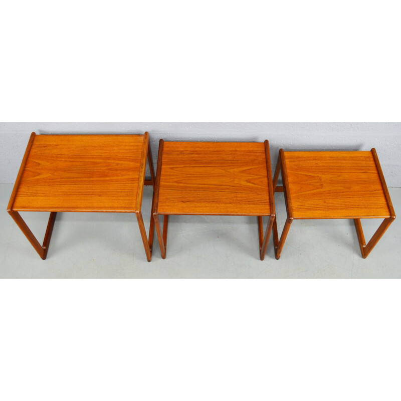 Set of 3 nesting tables in solid teak - 1960