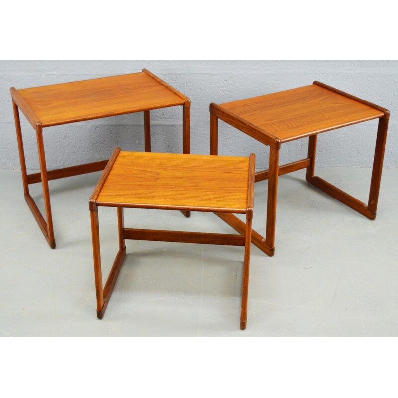 Set of 3 nesting tables in solid teak - 1960