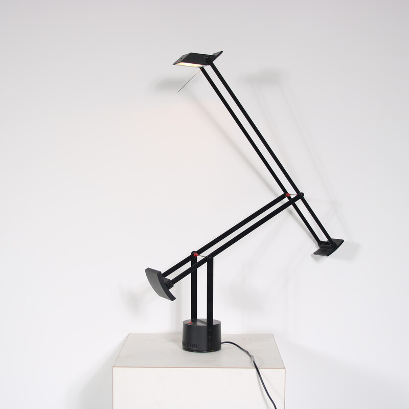 Vintage “Tizio” table lamp in black lacquered metal by Richard Sapper for Artemide, Italy 1980
