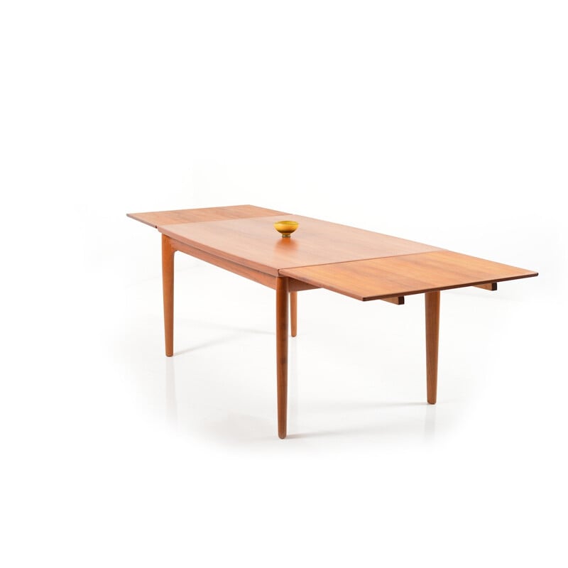 Teak dining table by Henning Kjaernulf - 1960s