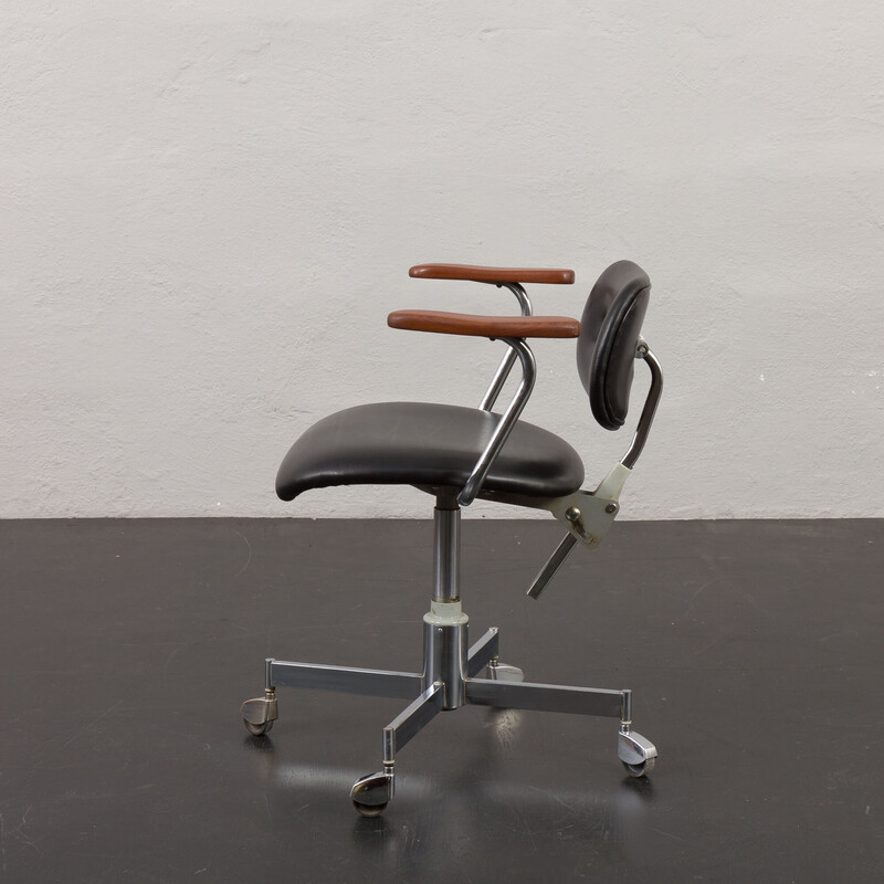 Fauteuil de bureau vintage en acier chromé et cuir par Vermund Larsen pour Vela-Lux, Danemark 1960