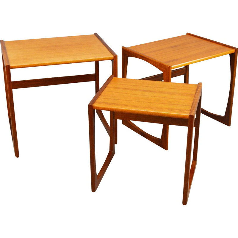 Suite de 3 tables gigognes vintages Quadrille G-Plan en teck - 1960 