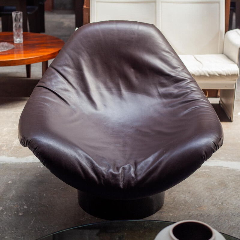 Fauteuil vintage Rodica en fibre de verre brun chocolat par Mario Brunu pour Comfort, Italie 1968