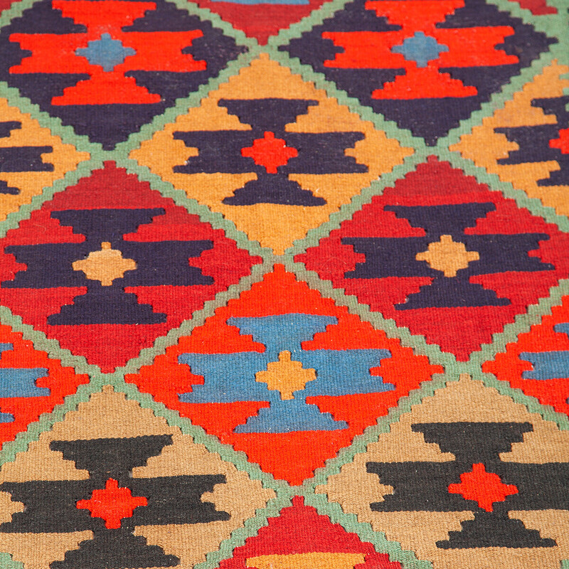 Vintage double-sided Kelim rug