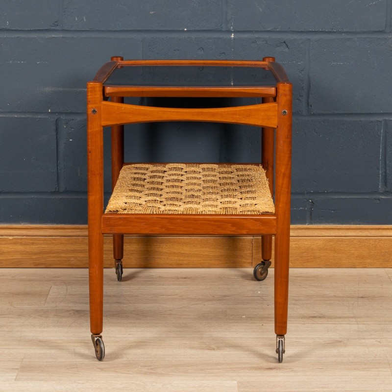 Vintage teak serving trolley with removable tray by Poul Hundevad for Hundevad and Co., Denmark 1960