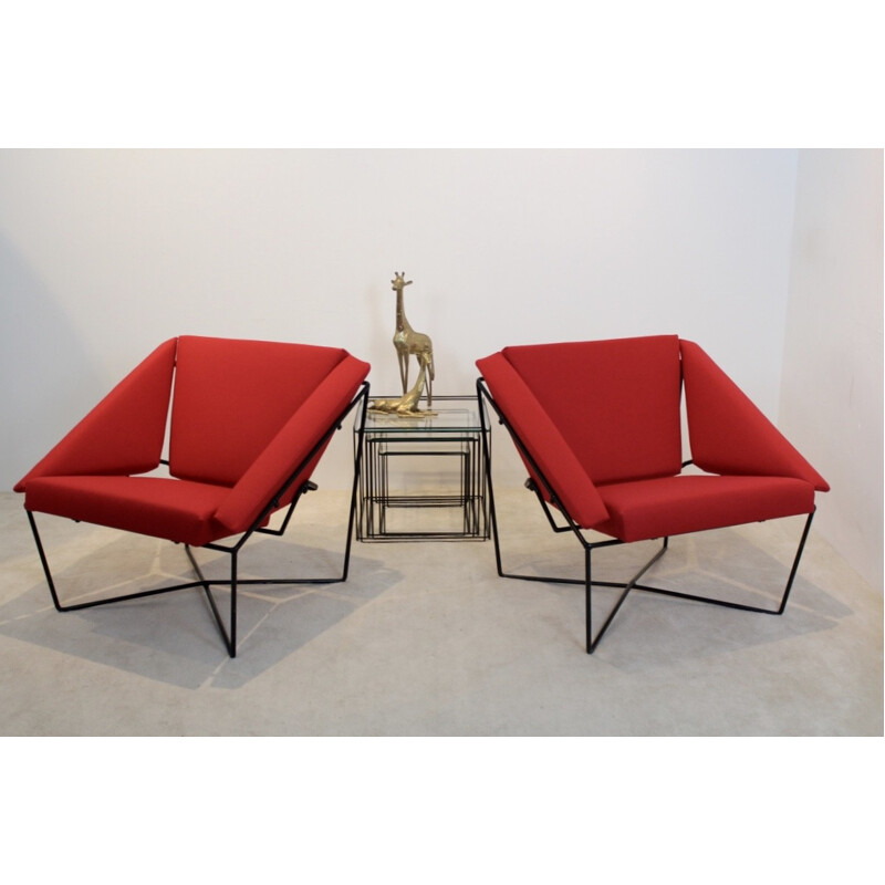 Sculptural pair of Van Speyk red easy chairs in wool and steel by Rob Eckhardt - 1980s