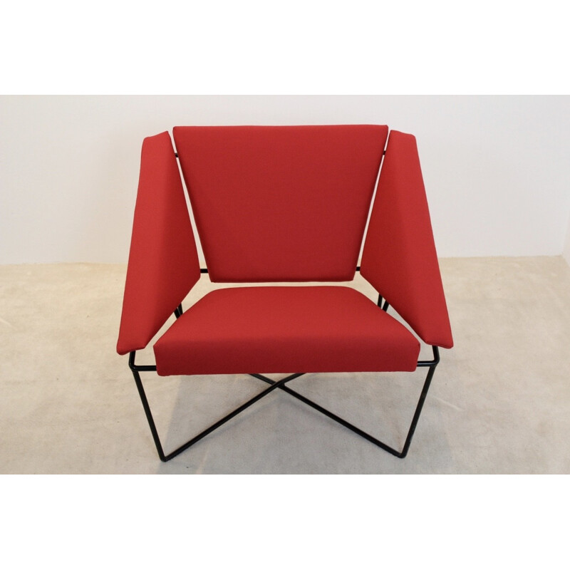 Sculptural pair of Van Speyk red easy chairs in wool and steel by Rob Eckhardt - 1980s