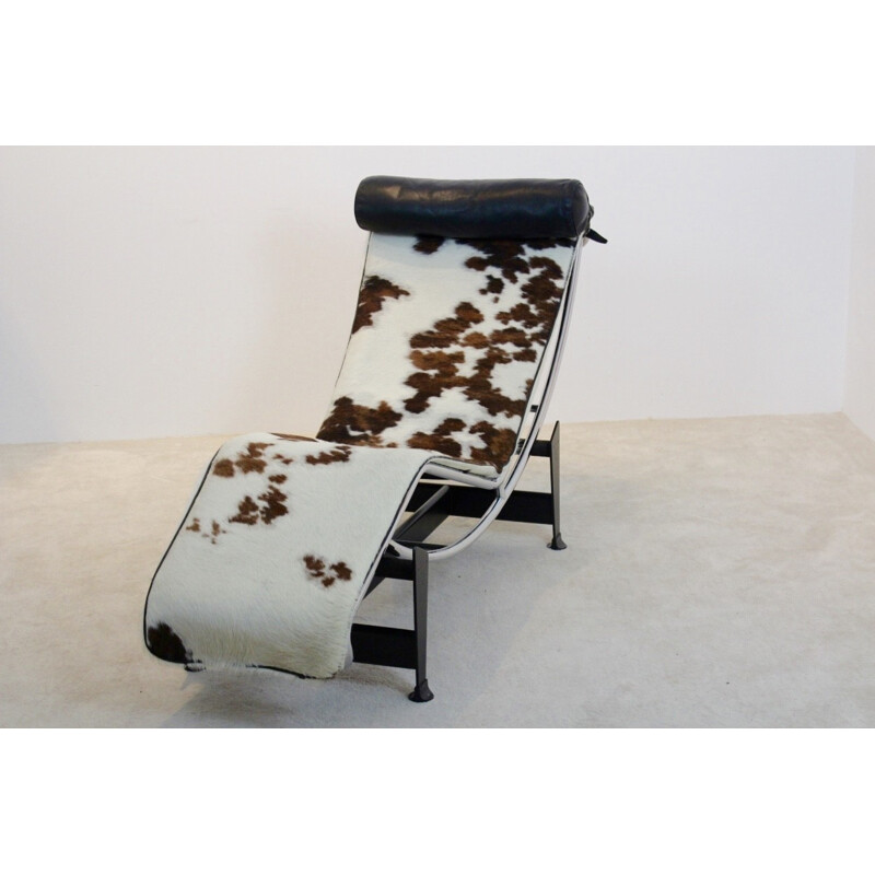 Pony Skin LC4 easy chair by Le Corbusier Pierre Jeanneret & Charlotte Perriand for Cassina - 1970s
