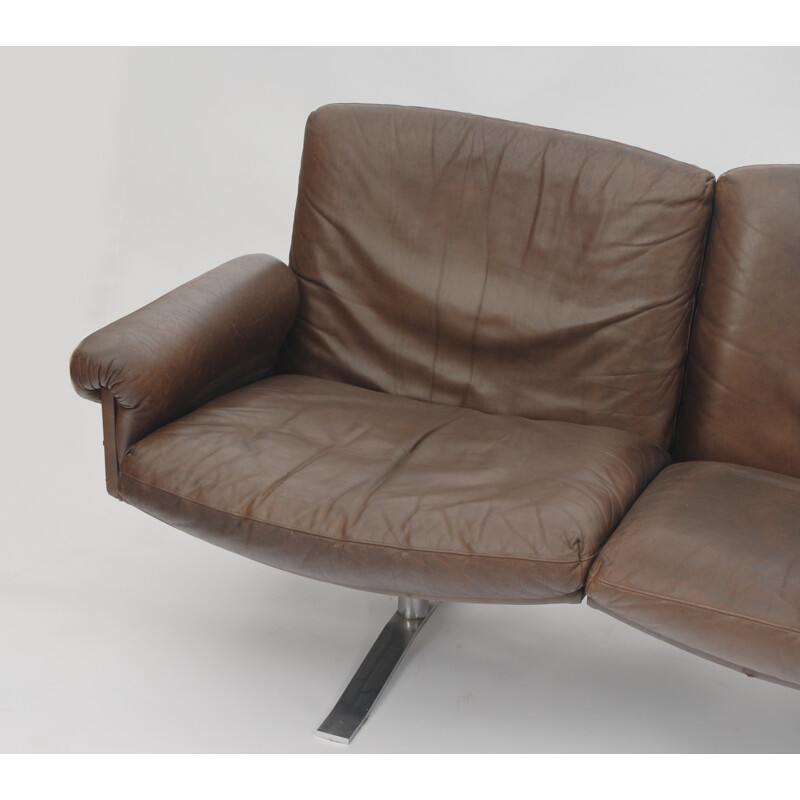 3-seater brown sofa in leather and chromium - 1970s