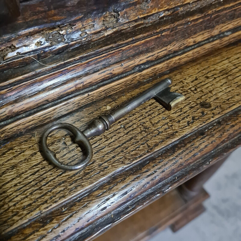 Armoire antique vintage en chêne, France