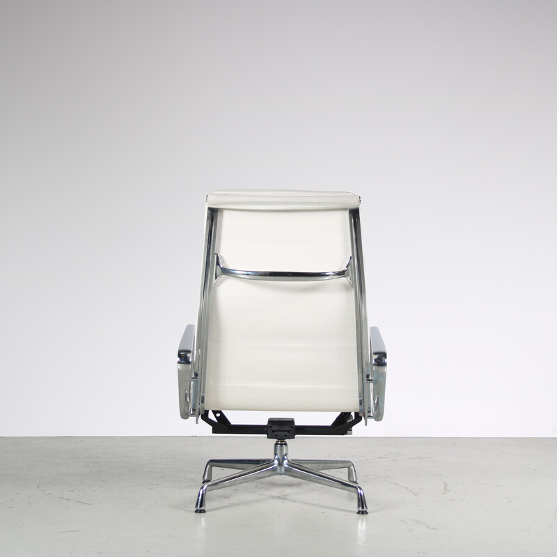 Vintage “EA222” armchair in chrome metal by Charles and Ray Eames for Vitra, Germany 1990