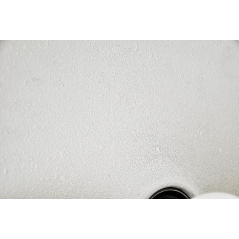 Candeeiro de parede vintage "Mezzanotte" em plástico branco de Harvey Guzzini, 1970