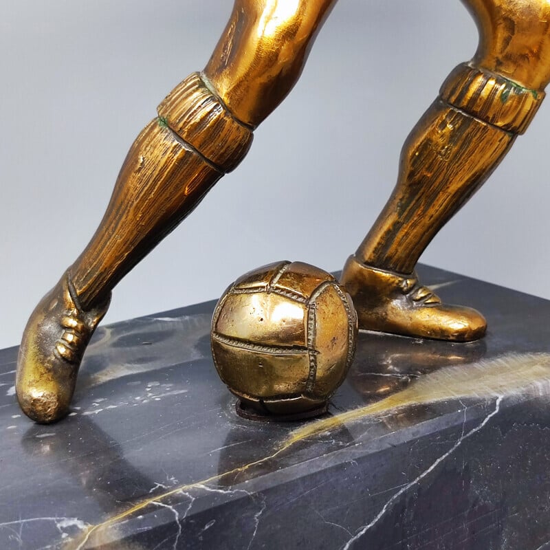 Sculpture vintage Art Déco en bronze représentant un joueur de football, Italie 1930