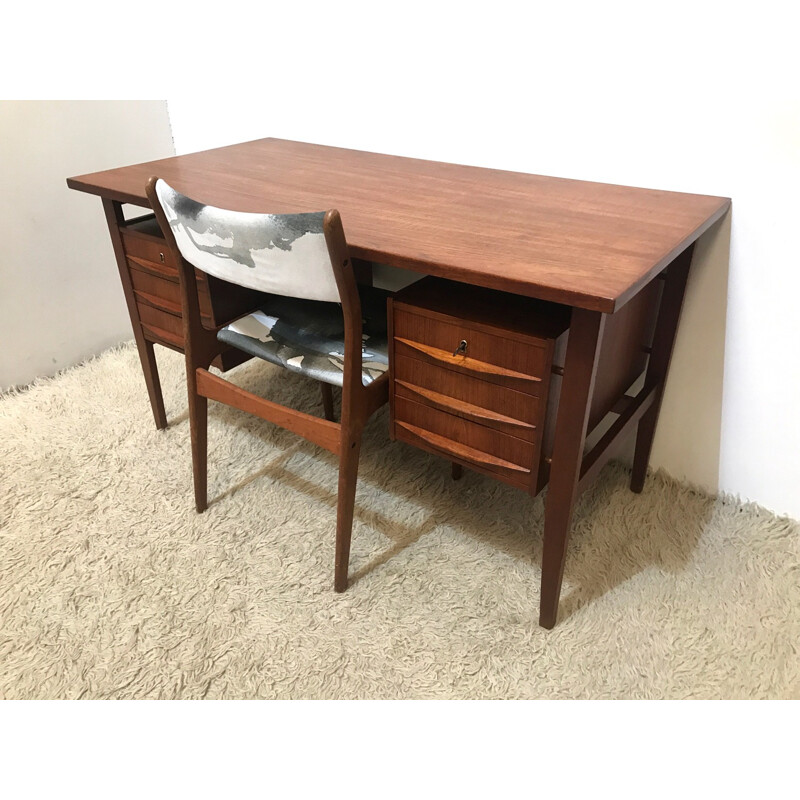 Danish mid century wooden desk - 1960s