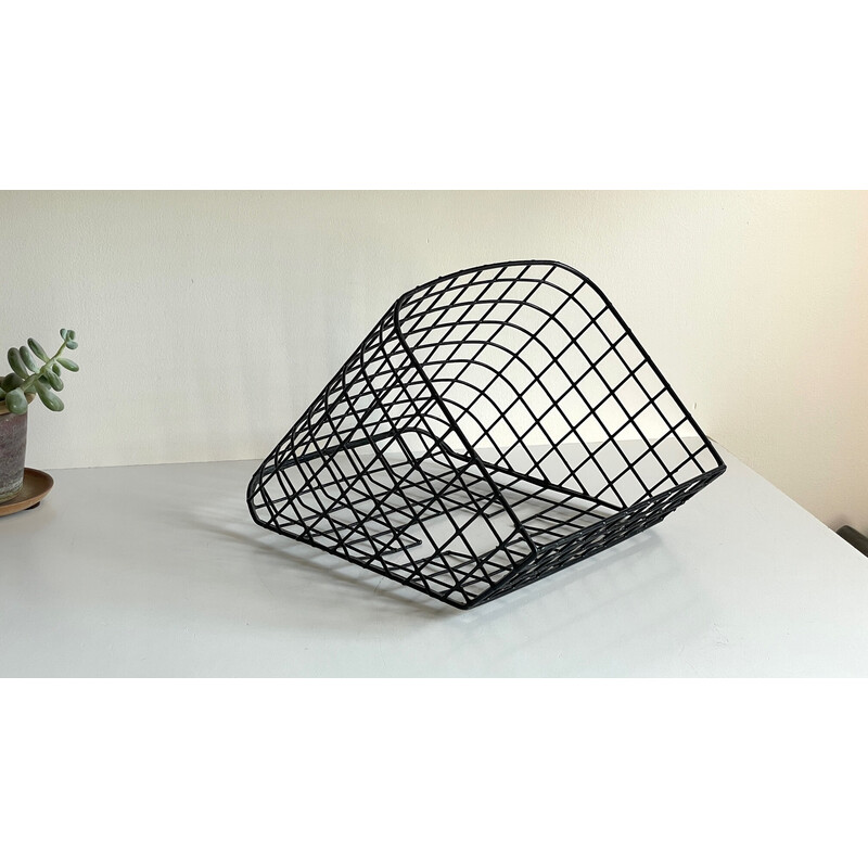 Vintage wall basket in steel wire and synthetic material, 1980