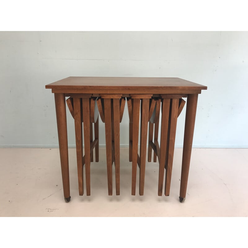 Set of 4 mid-century nesting tables in wood, England - 1960s