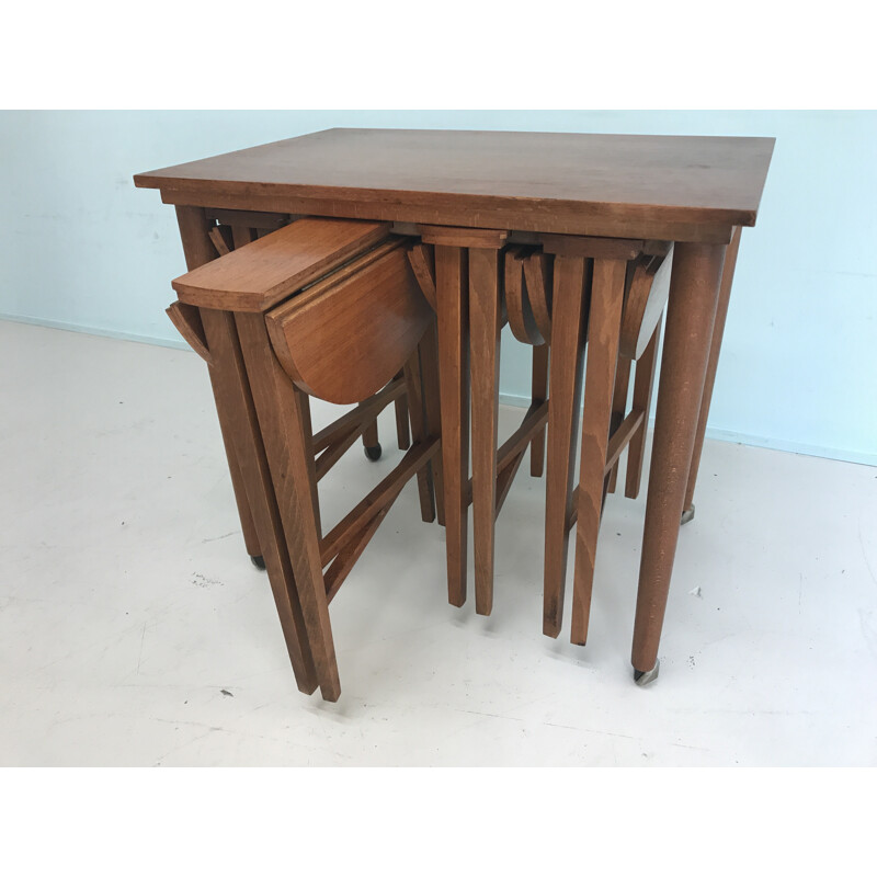 Set of 4 mid-century nesting tables in wood, England - 1960s