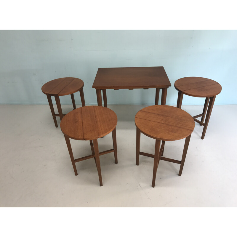 Set of 4 mid-century nesting tables in wood, England - 1960s