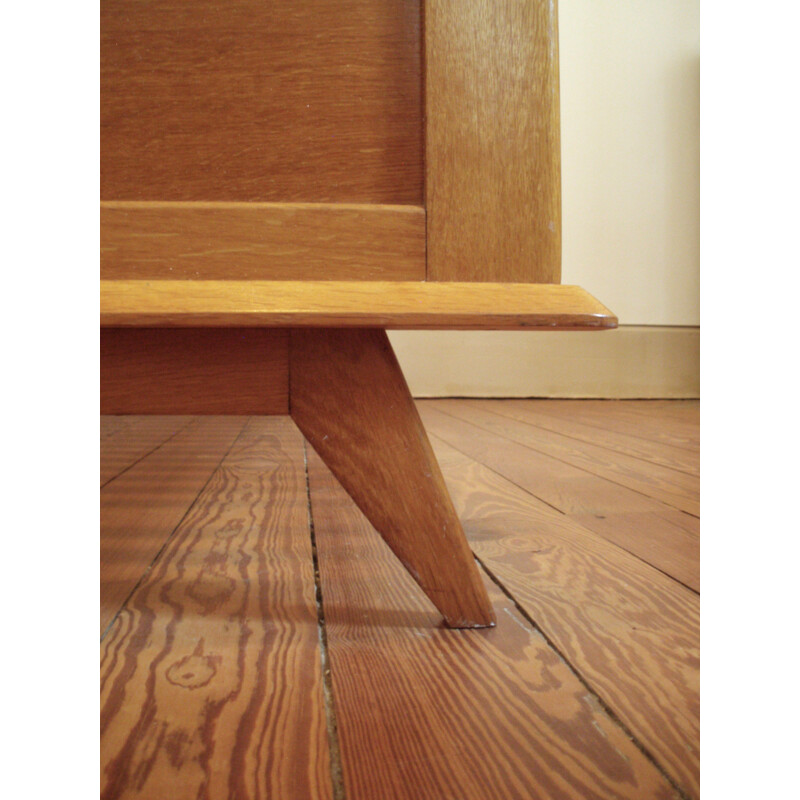 Mid-century oak bed with tapered legs- 1950s