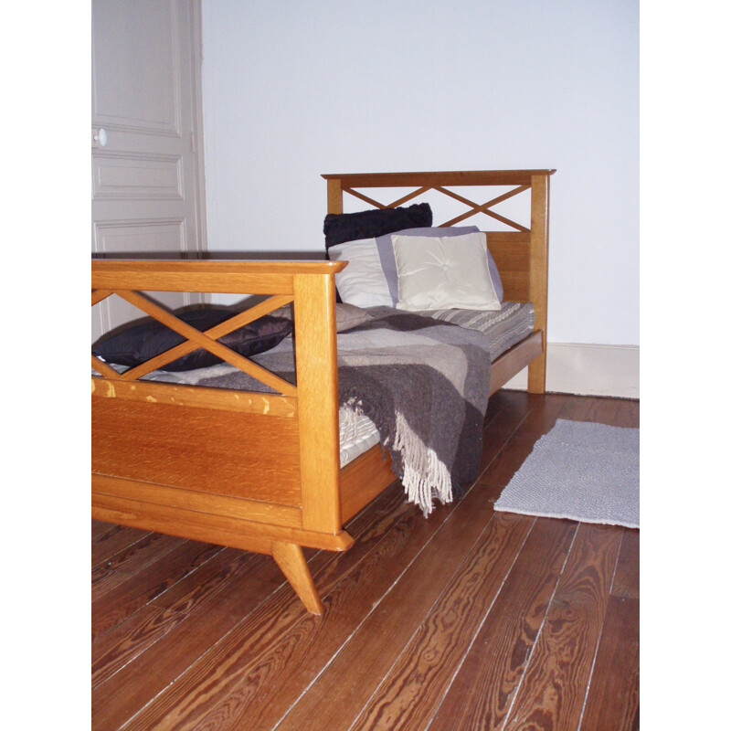 Mid-century oak bed with tapered legs- 1950s