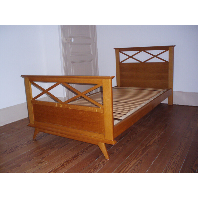 Mid-century oak bed with tapered legs- 1950s