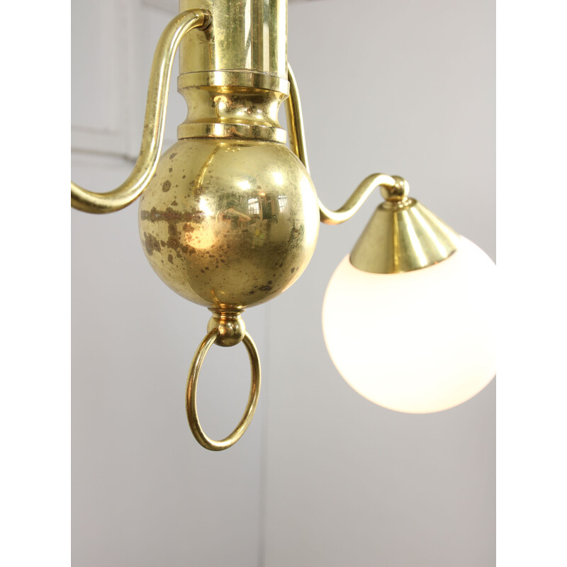 Vintage Art Deco chandelier in brass and opaline, Italy