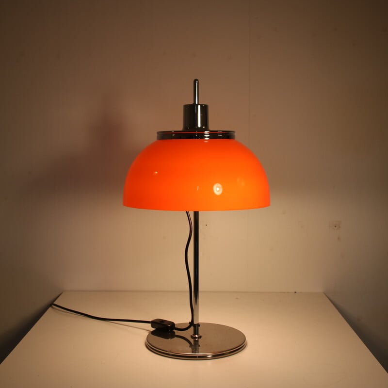 Lampe de table vintage Faro en métal chromé par Harvey Guzzini