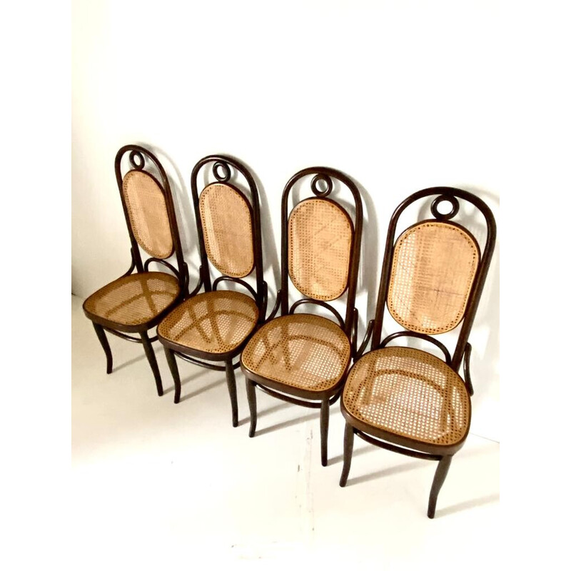 Lot de 4 chaises à repas vintage modèle 207 en hêtre courbé pour Thonet, Autriche 1970