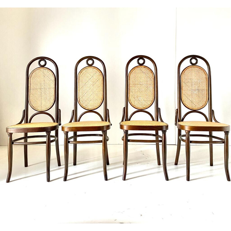 Set of 4 vintage dining chairs model 207 in bent beech for Thonet, Austria 1970