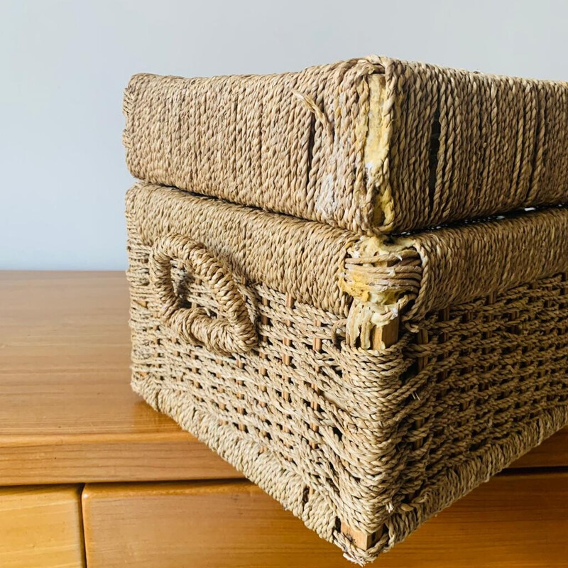 Vintage rope trunk