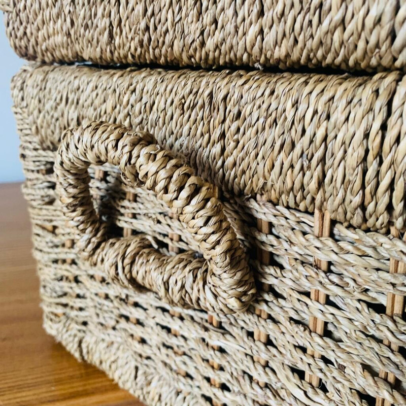 Vintage rope trunk