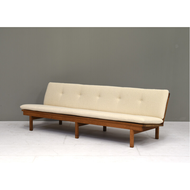 Vintage 3-seater sofa model 2219 in solid oak and Boucle fabric by Børge Mogensen for Frederica, Denmark 1950