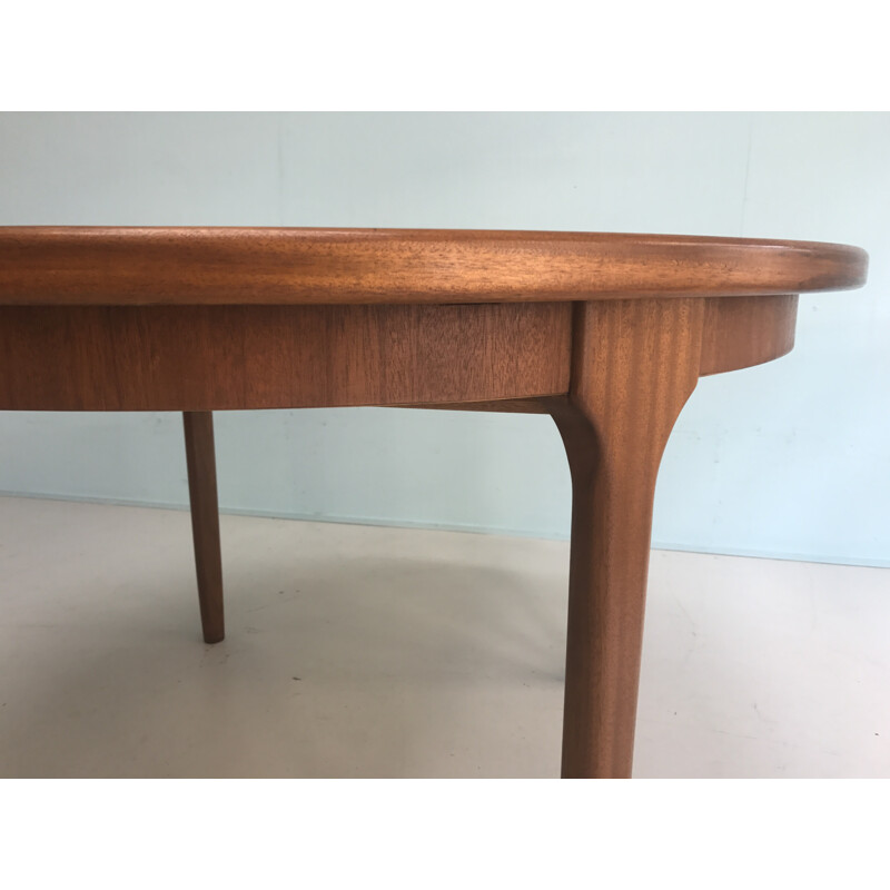 Mcintosh extendable dining table - 1960s