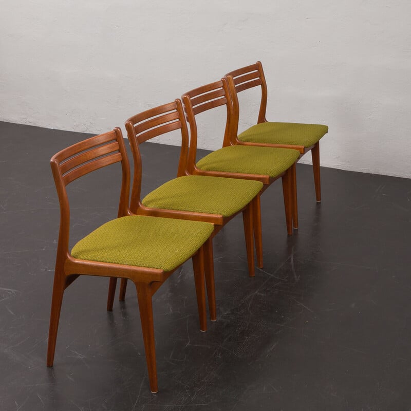 Set of 4 vintage teak model U20 chairs by Johannes Andersen for Uldum, Denmark 1960