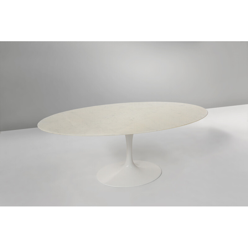 Vintage Tulip oval table in cast aluminum and marble by Eero Saarinen for Knoll International, 1957