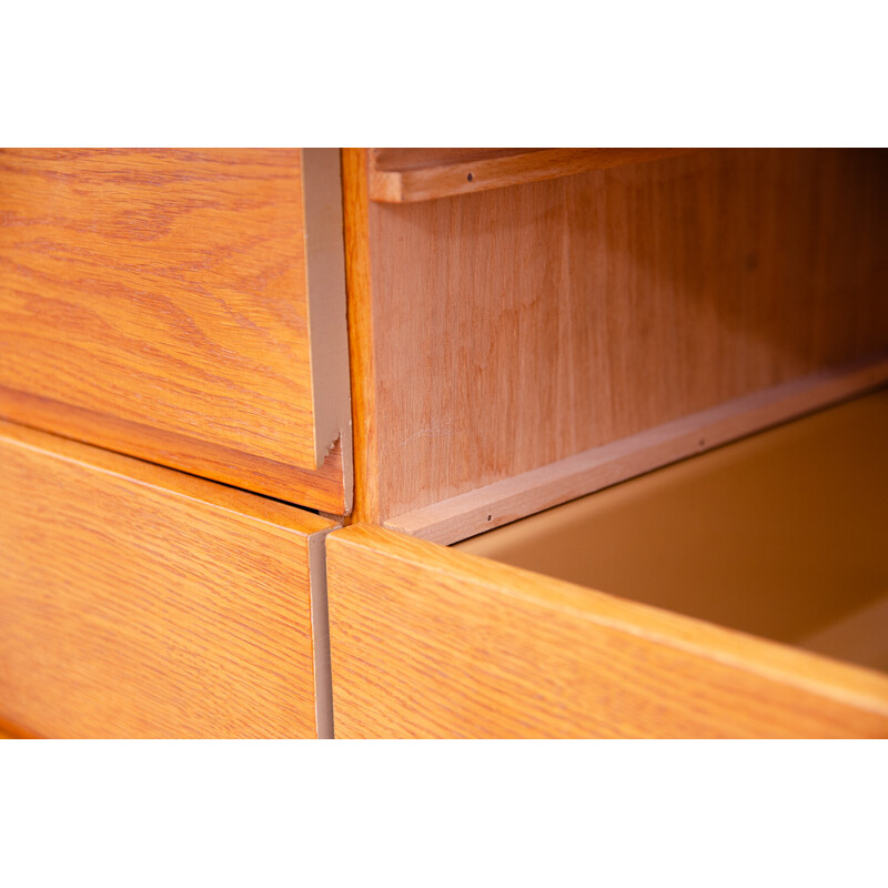 Vintage U-453 chest of drawers in oak wood and plywood by Jiří Jiroutek for Interiér Praha, Czechoslovakia 1960