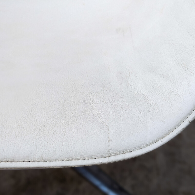 Vintage Tulip armchair in fiberglass and white leather by Preben Fabricius and Jørgen Kastholm for Walter Knoll, 1960