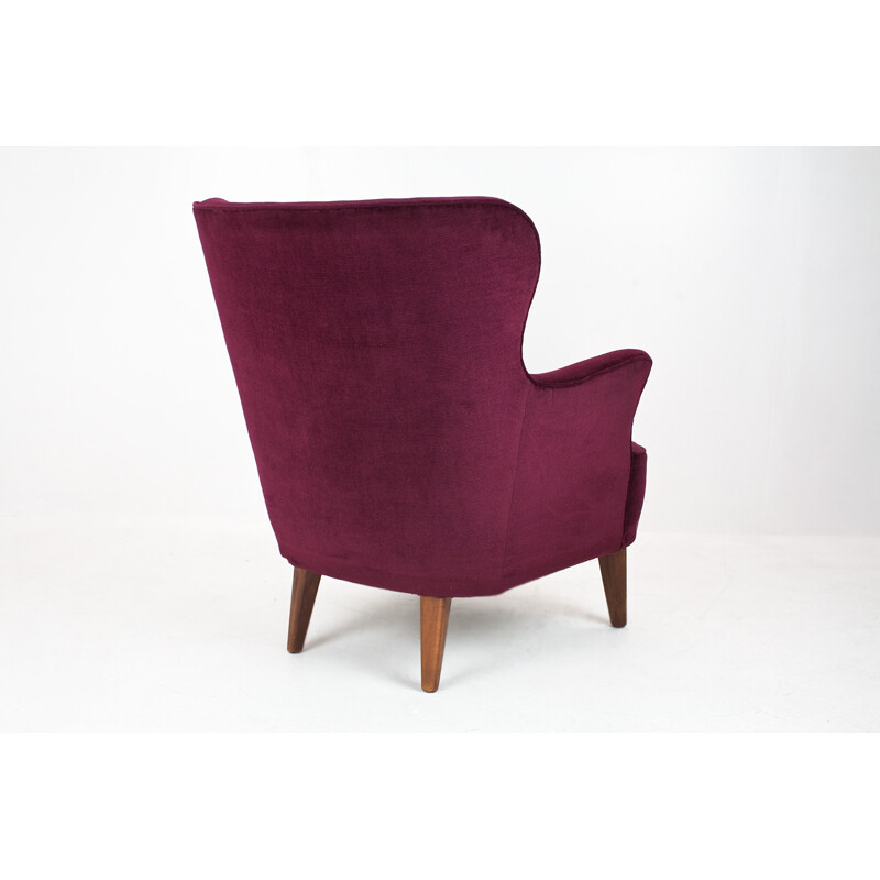 Purple velvet easy chair by Theo Ruth for Artifort - 1950s