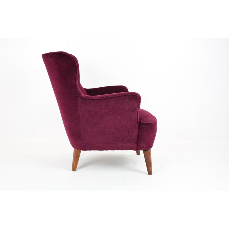 Purple velvet easy chair by Theo Ruth for Artifort - 1950s