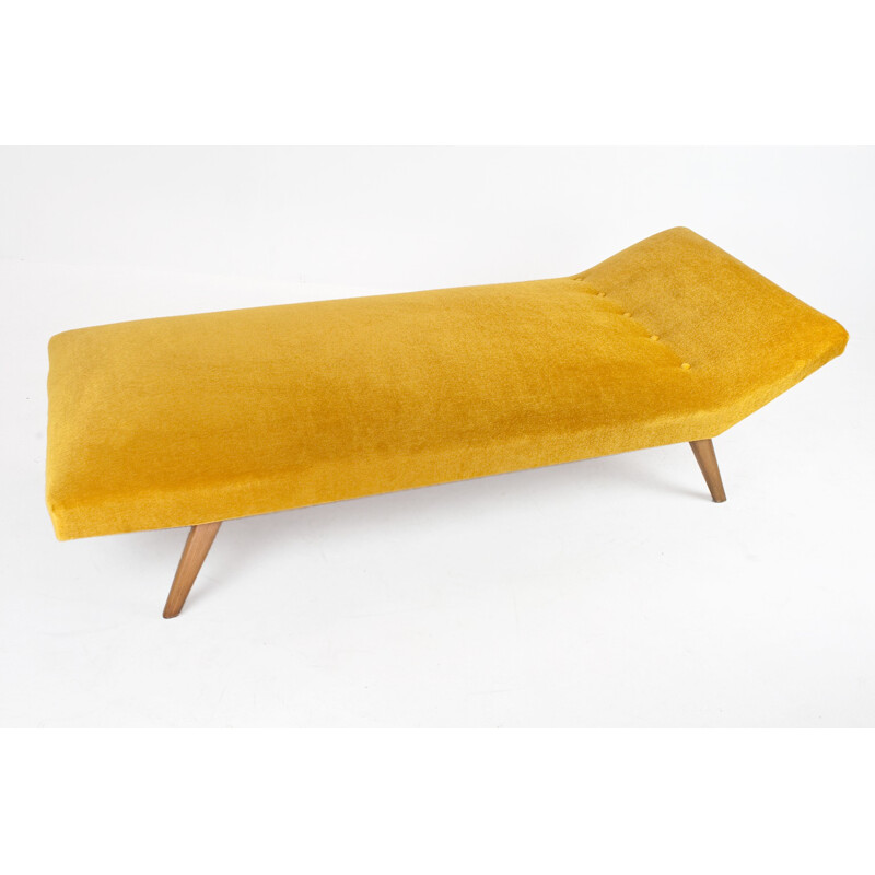 Canapé-lit doré en mohair et en bois - 1950