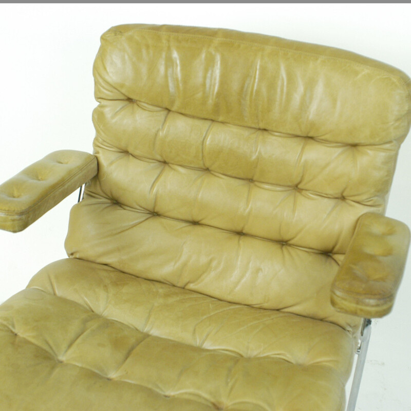 Beige Birgitta armchair in leather and chromium by Bruno Mathsson - 1960s