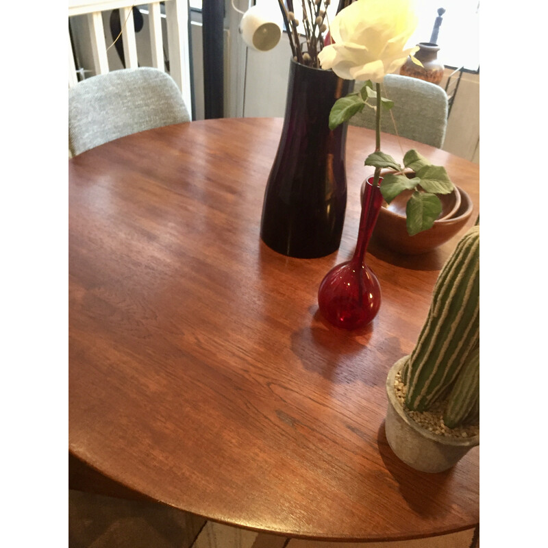 Vintage round teak table by Arne Jacobsen for Fritz Hansen, 1967