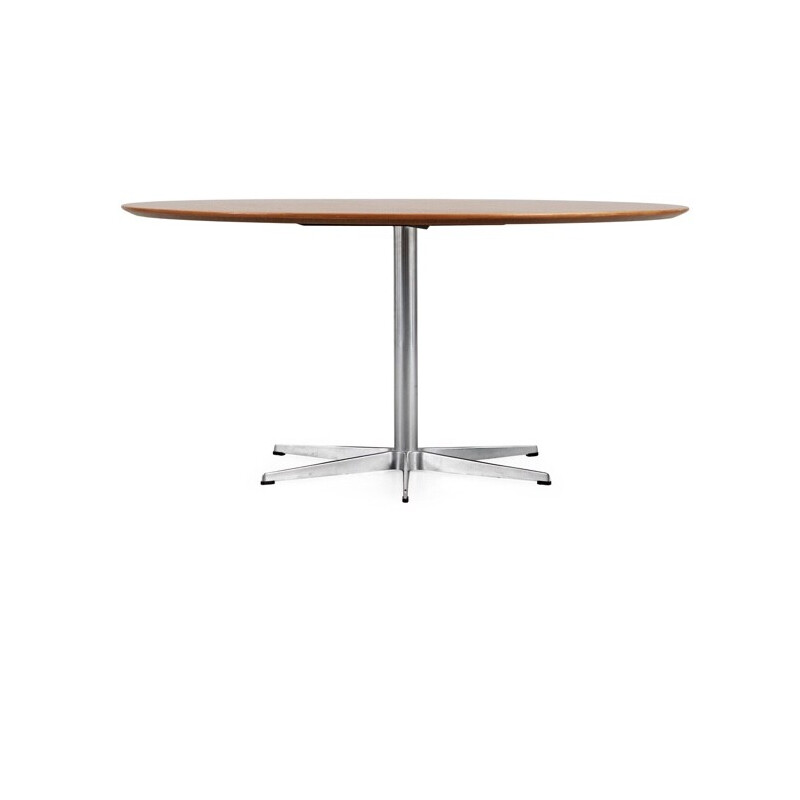 Vintage round teak table by Arne Jacobsen for Fritz Hansen, 1967