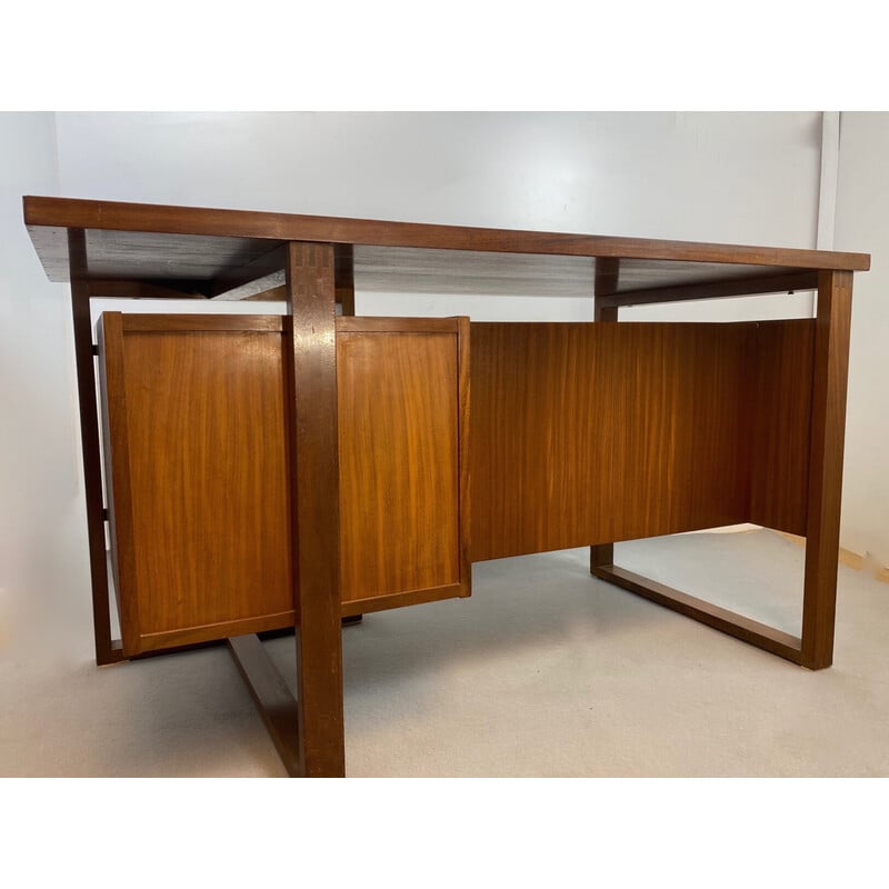 Bureau vintage en bois avec 3 tiroirs