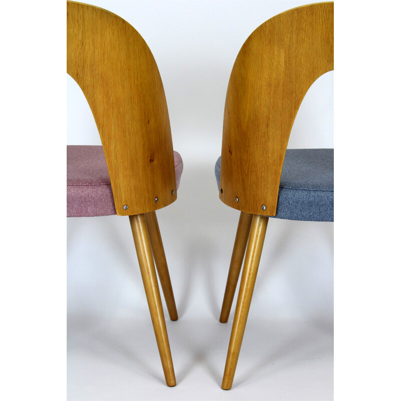 Lot de 4 chaises de salle à repas vintage en bois de hêtre par Antonin Suman, 1960