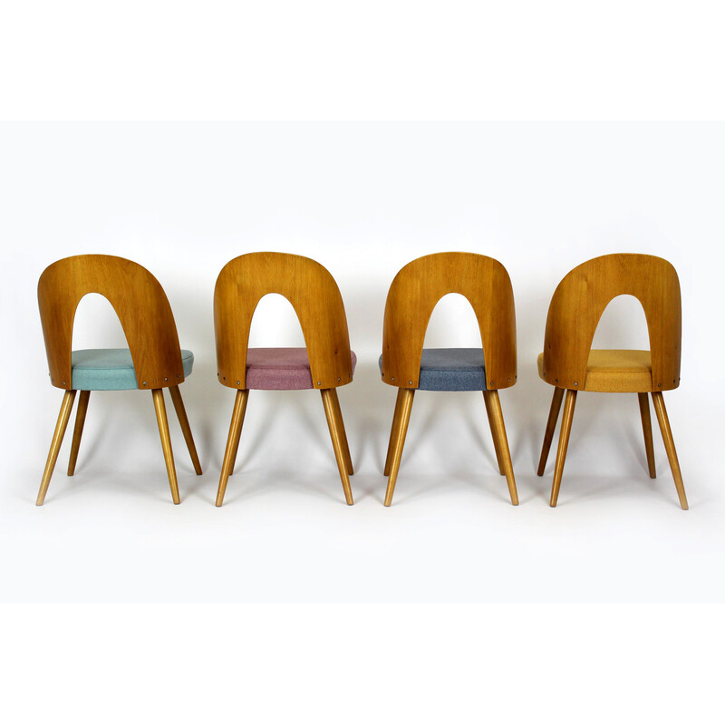 Conjunto de 4 cadeiras de sala de jantar vintage em madeira de faia de Antonin Suman, 1960