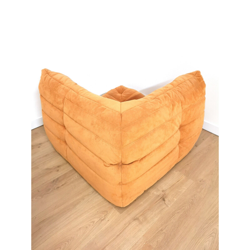 Fauteuil d'angle vintage "peau de pêche" par Michel Ducaroy pour Ligne Roset, 1980