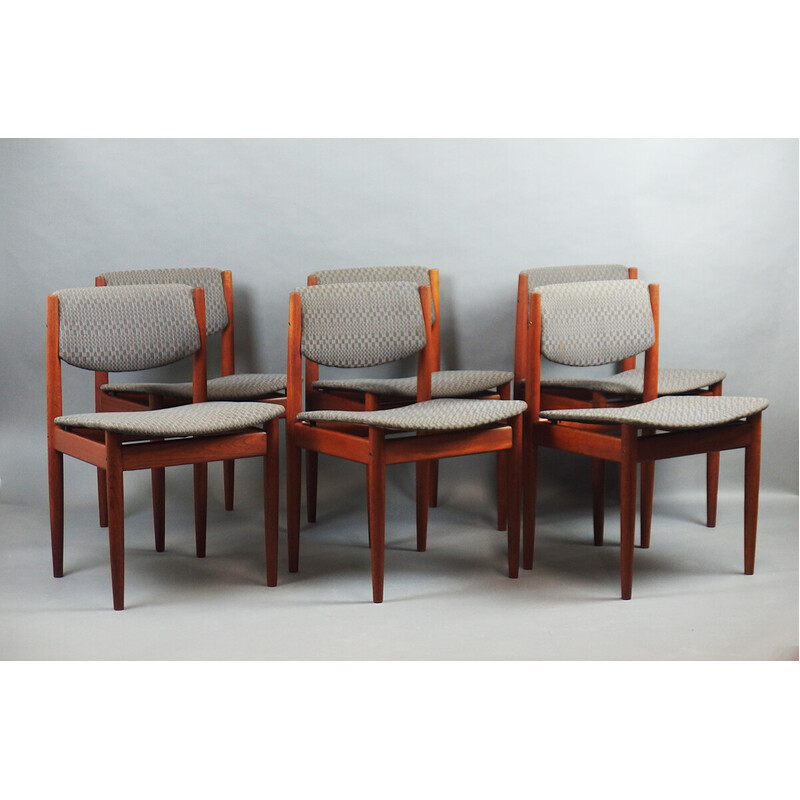 Set of 6 vintage chairs model "197" in teak and fabrics by Finn Juhl for France et Son, Denmark 1960